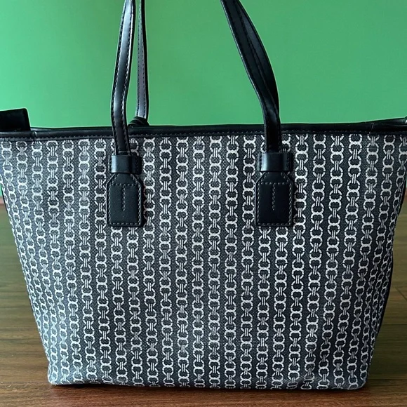 🔵🔵EUC Tory Burch Black/Navy/White Patterned Textured Tote🔵🔵